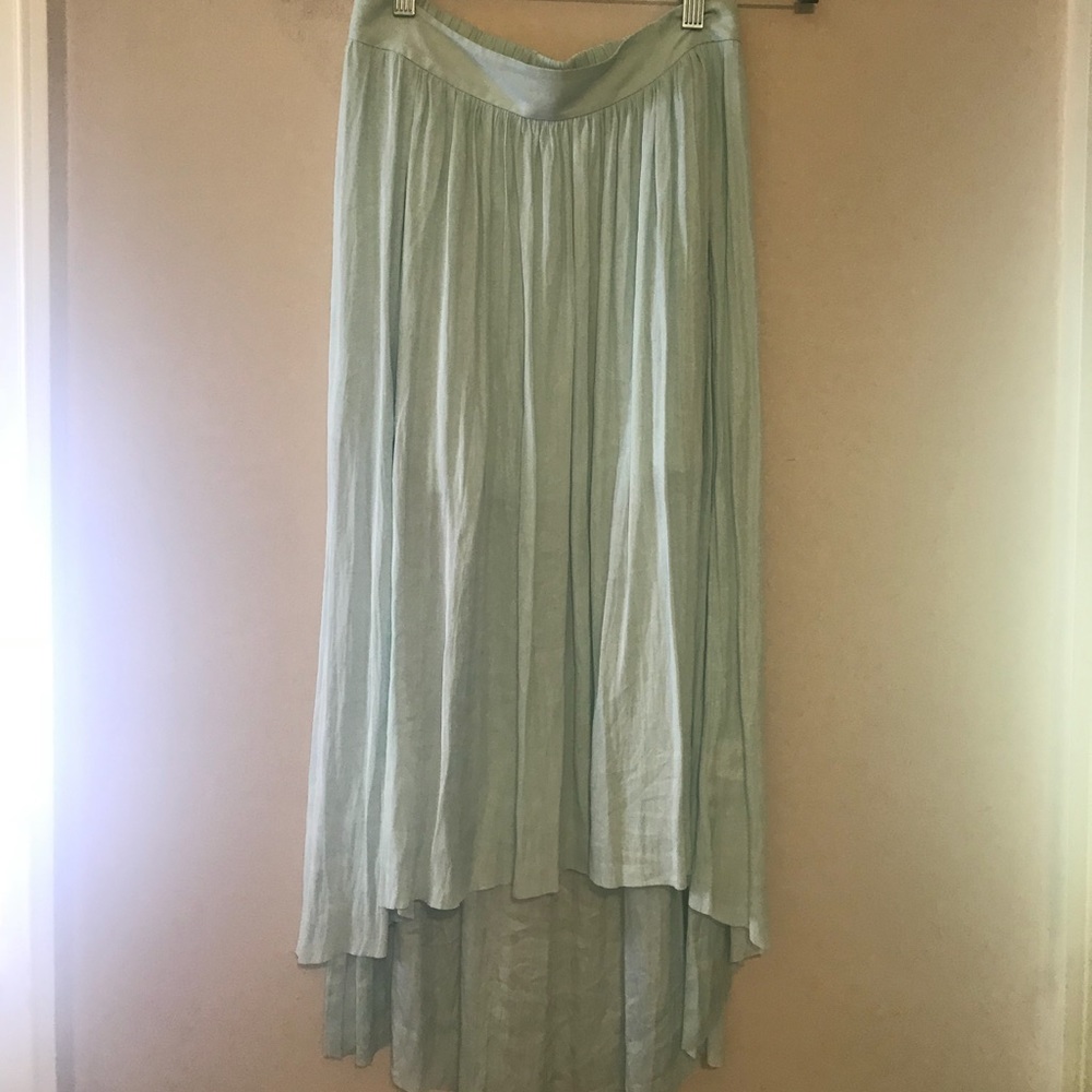 Aritiza High-Low Skirt